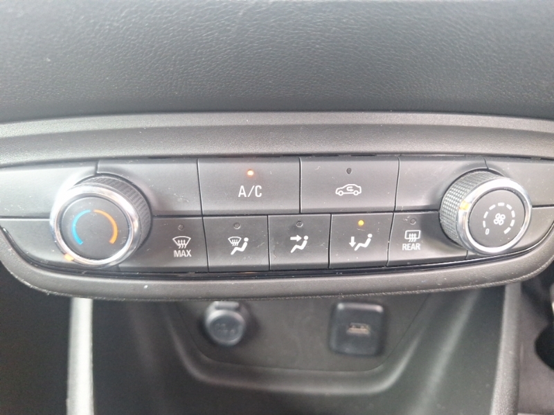 Vauxhall Crossland X Hatchback Grey #15