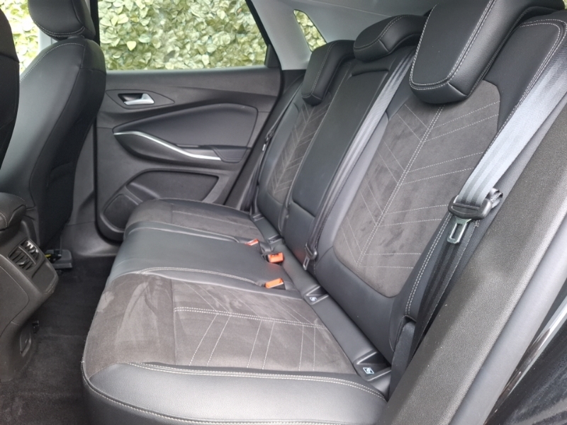 Vauxhall Grandland 1.2 Turbo Ultimate Black #6