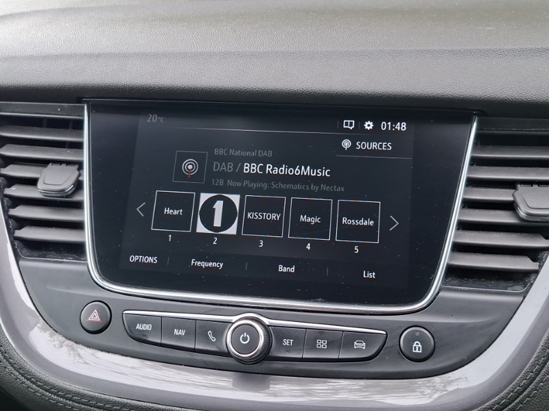 Vauxhall Grandland X Se White #11