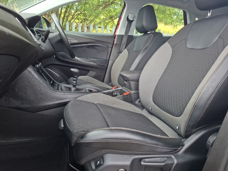 Vauxhall Grandland X 1.2 Turbo Business Edition Nav Red #5