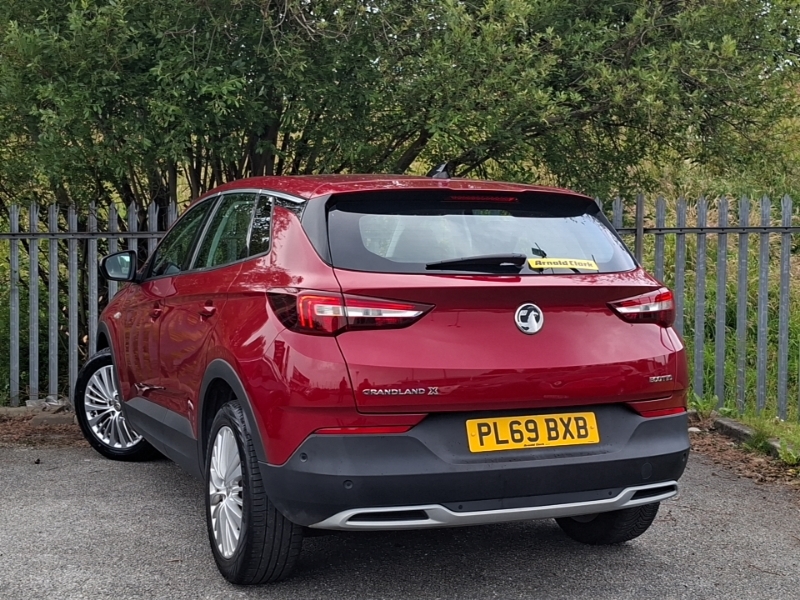 Vauxhall Grandland X 1.2 Turbo Business Edition Nav Red #2