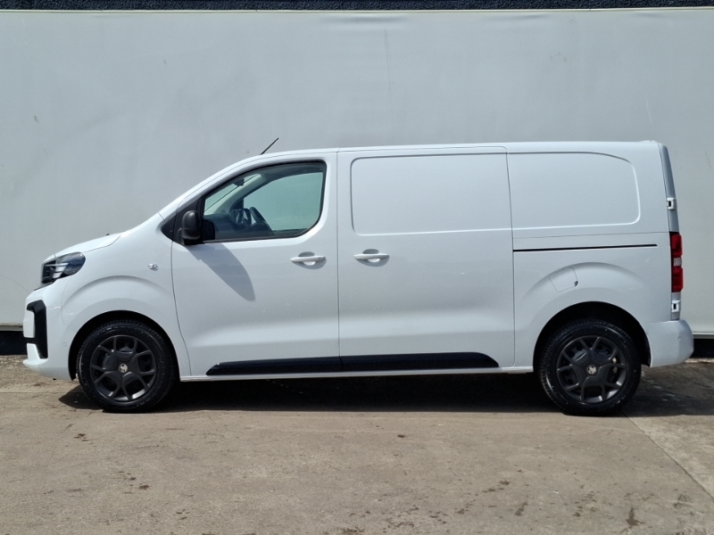 Vauxhall Vivaro 1.5 Turbo D 120 Pro H1 Van White #4