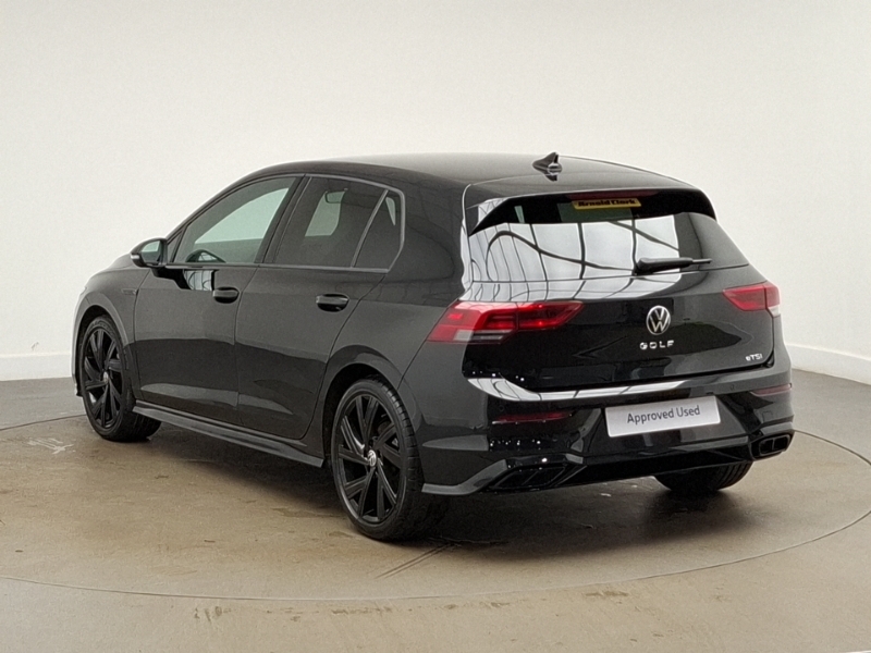 Volkswagen Golf 1.5 Etsi 150 Black Edition Dsg Black #2