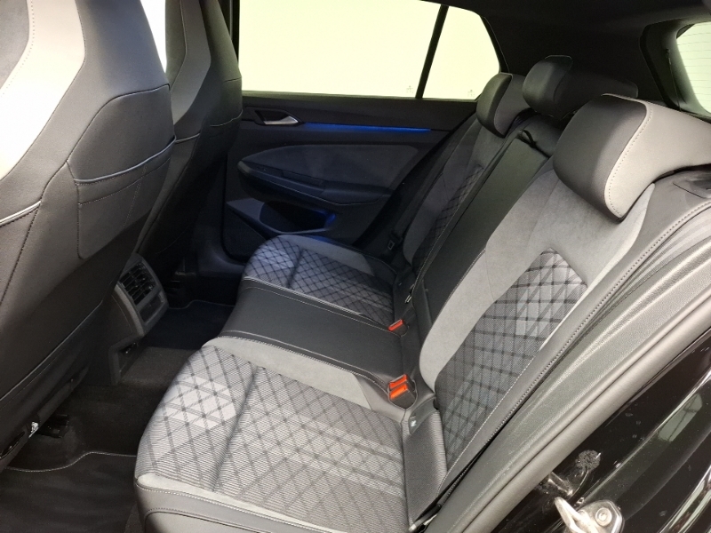 Volkswagen Golf 1.5 Etsi 150 Black Edition Dsg Black #6