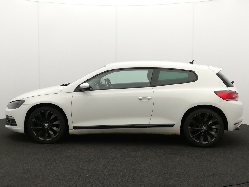 Volkswagen Scirocco 2.0 Tdi Bluemotion Tech Gt Dsg White #4