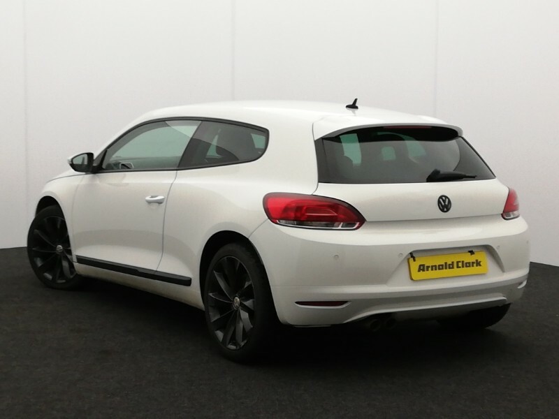 Volkswagen Scirocco 2.0 Tdi Bluemotion Tech Gt Dsg White #2
