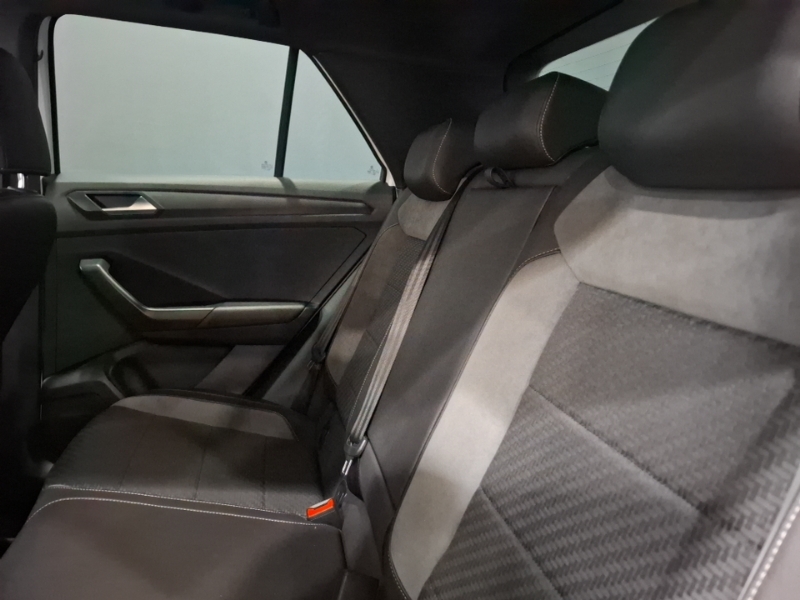 Volkswagen T-Roc 1.6 Tdi R-line White #6
