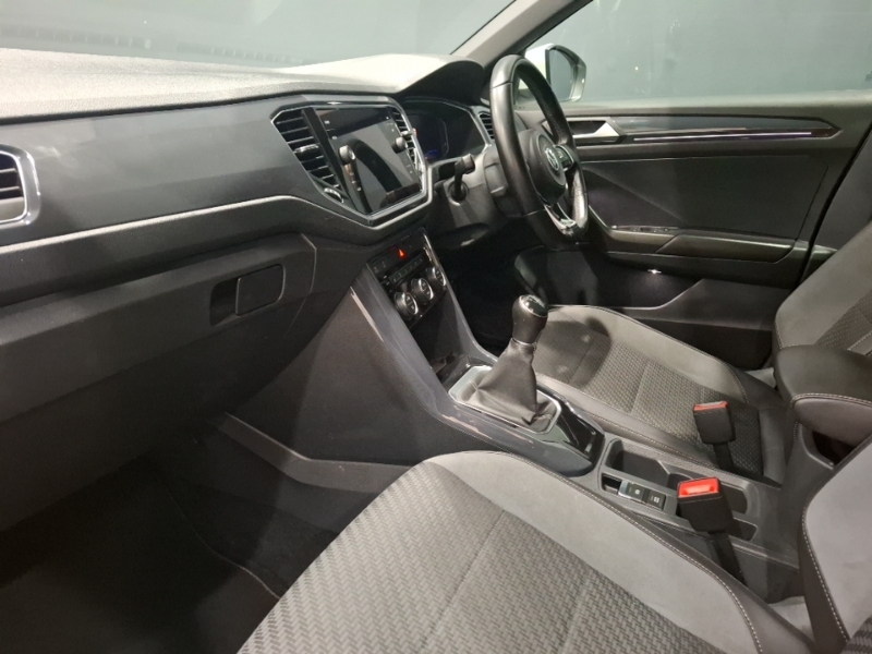Volkswagen T-Roc 1.6 Tdi R-line White #5