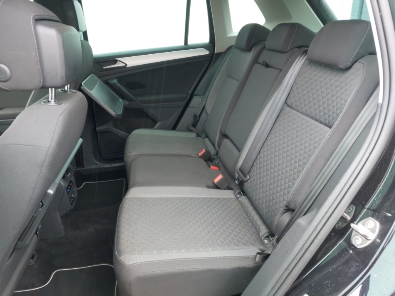 Volkswagen Tiguan 1.5 Tsi Evo 130 Match SV19FBU Black #6