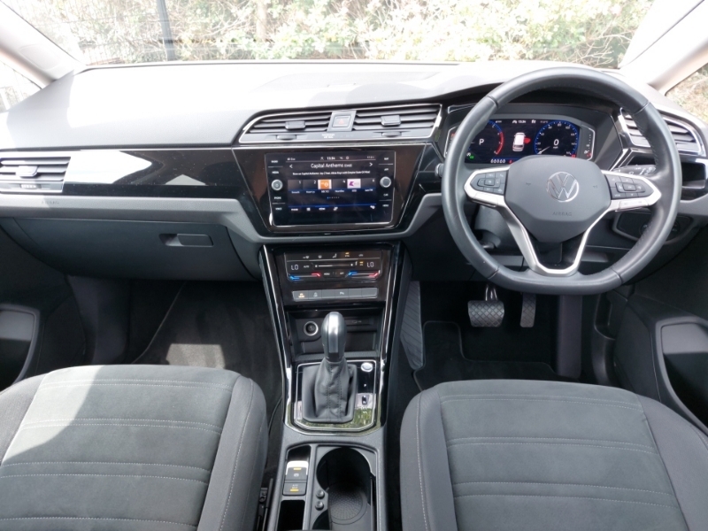 Volkswagen Touran 1.5 Tsi Evo Sel Dsg Red #3