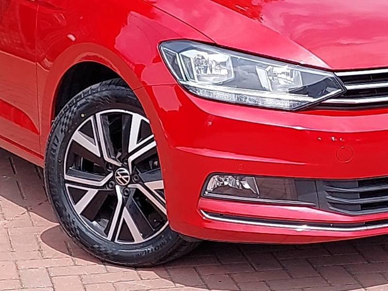Volkswagen Touran Hatchback #20