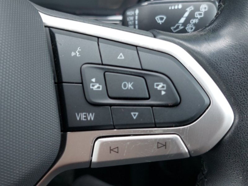 Volkswagen Touran Hatchback #13