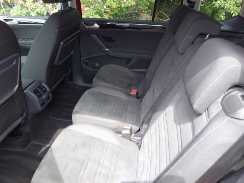 Volkswagen Touran 1.5 Tsi Evo Sel Dsg Red #6