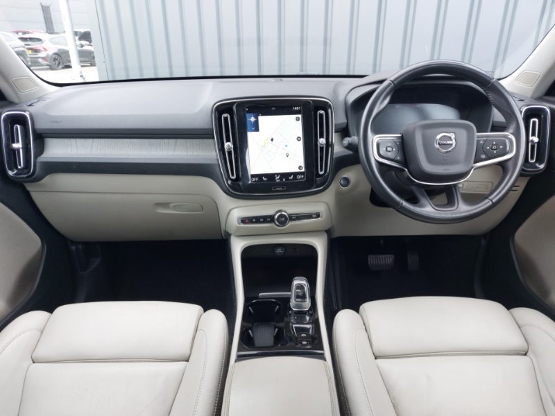 Volvo XC40 1.5 T3 163 Inscription Pro Geartronic CP70RKU Silver #3