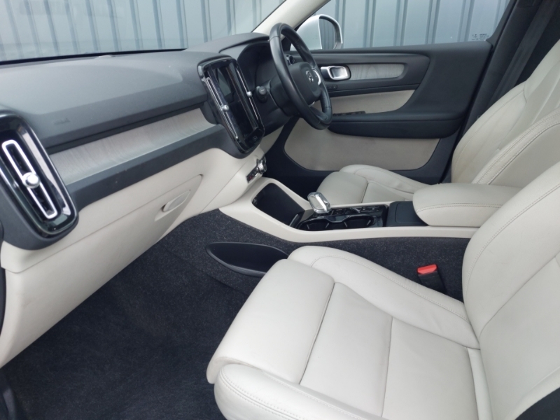 Volvo XC40 1.5 T3 163 Inscription Pro Geartronic CP70RKU Silver #5