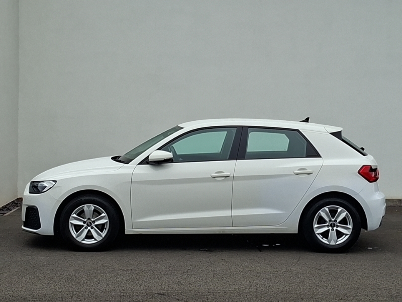 Audi A1 25 Tfsi Technik White #4