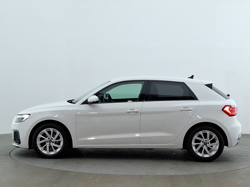 Audi A1 25 Tfsi Sport S Tronic White #4