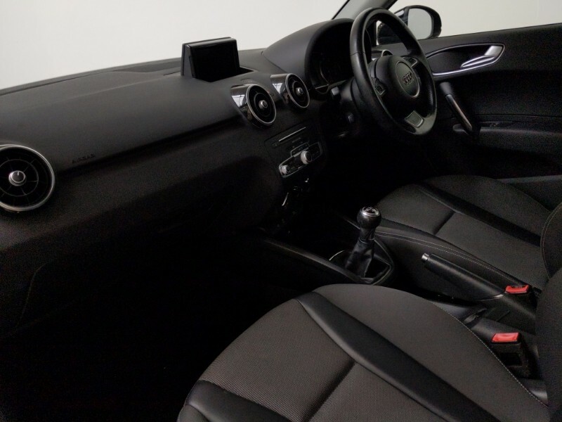 Audi A1 1.4 Tfsi Sport Black #5