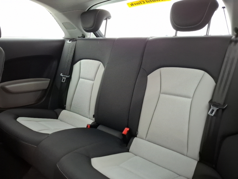 Audi A1 1.4 Tfsi S Line Euro 5 Ss White #6