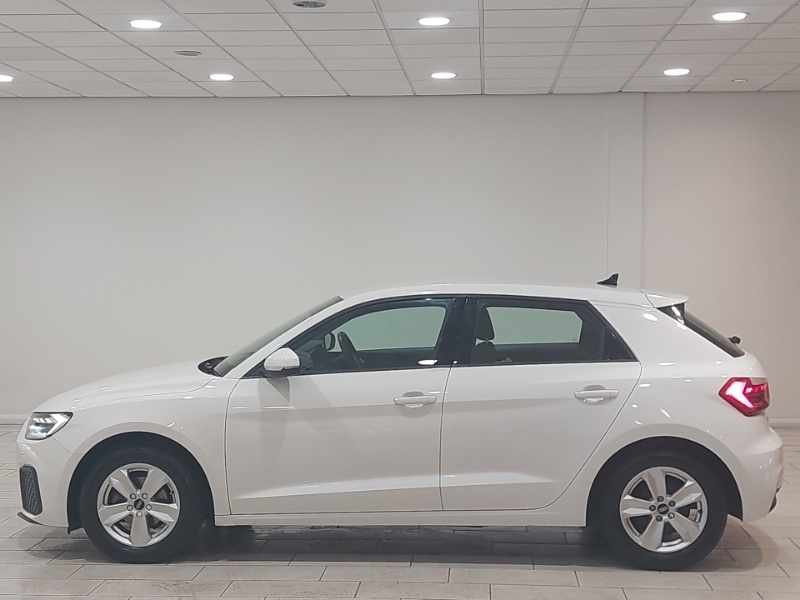 Audi A1 25 Tfsi Technik White #4