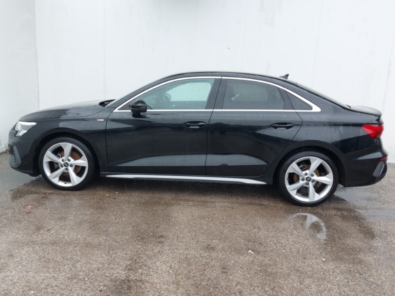 Audi A3 30 Tfsi S Line Black #4