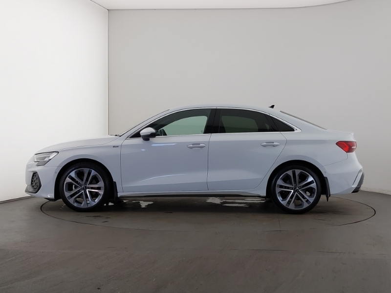 Audi A3 35 Tfsi S Line White #4