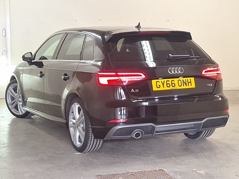 Audi A3 1.6 Tdi S Line Black #2