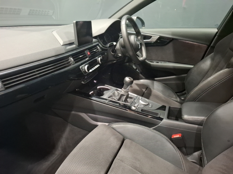 Audi A4 35 Tfsi Black Edition Grey #5