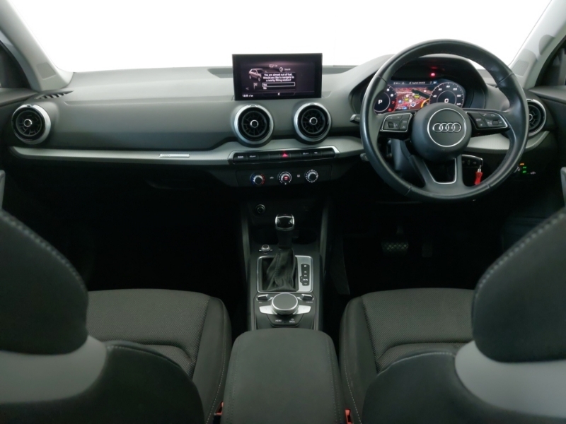 Audi Q2 35 Tfsi Sport S Tronic Black #3