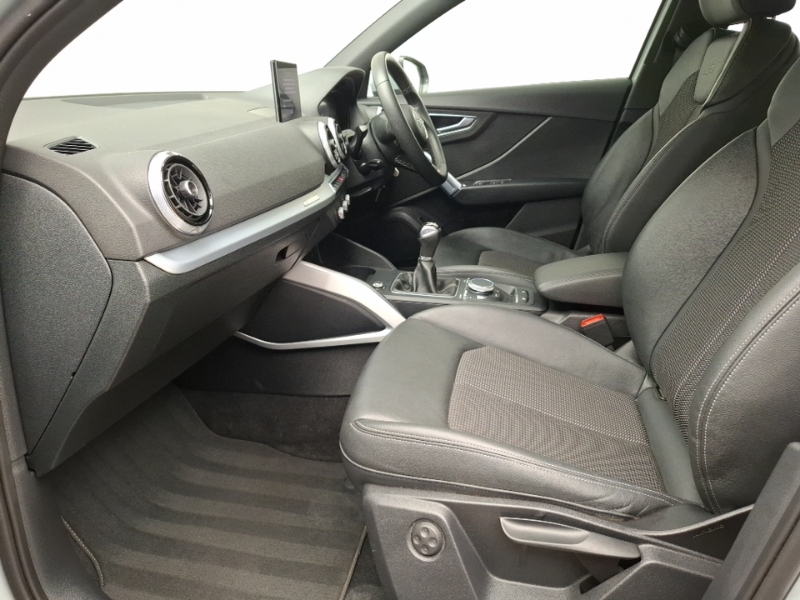 Audi Q2 35 Tfsi S Line MK23CGV Grey #5