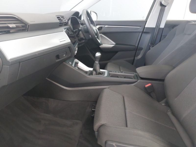 Audi Q3 35 Tfsi Sport White #5