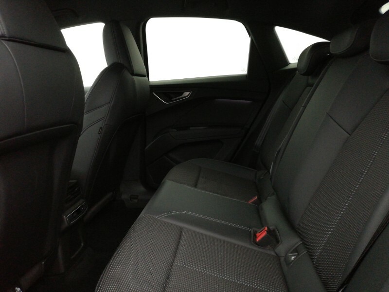 Audi Q4 E Tron 150Kw 40 82Kwh S Line Black #6