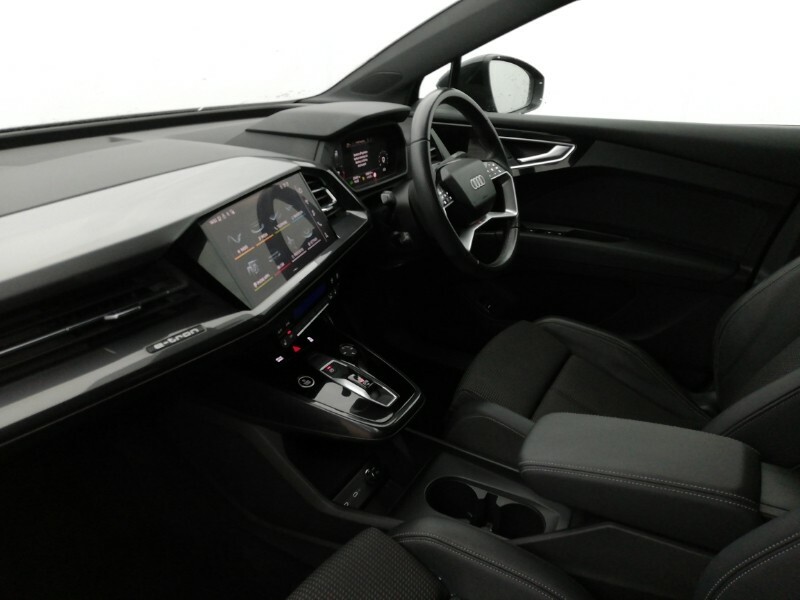 Audi Q4 E Tron 150Kw 40 82Kwh S Line Black #5