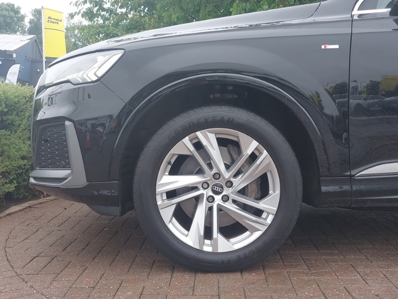 Audi Q7 55 Tfsi E Quattro S Line Tiptronic 2021 White #18