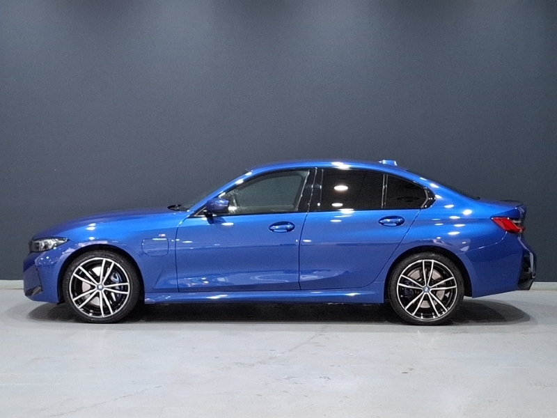 BMW 3 Series 330E M Sport Step Blue #4