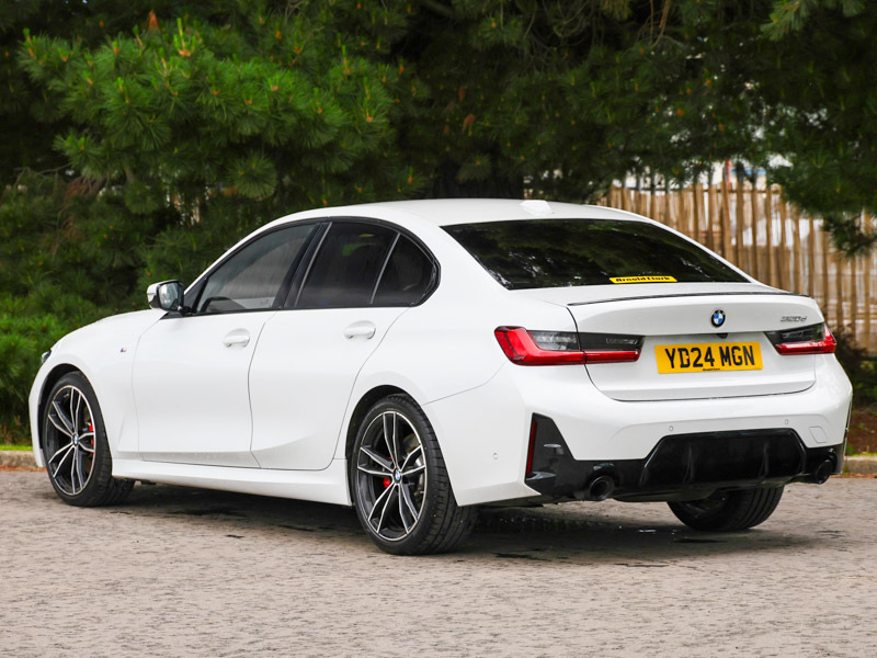 BMW 3 Series 320D Mht M Sport Step White #2