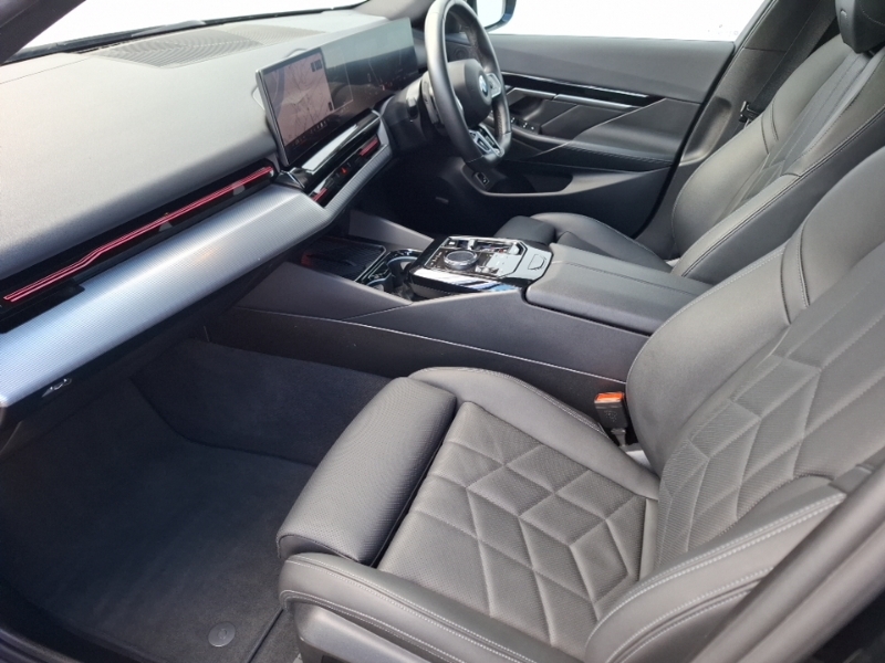 BMW 5 Series 520I M Sport Black #5