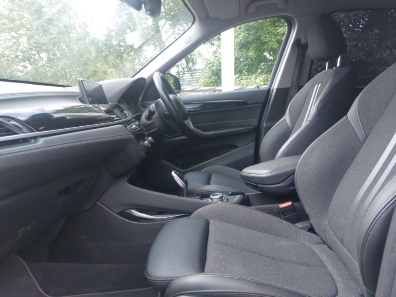 BMW X1 Sdrive 18I Sport Step Black #5