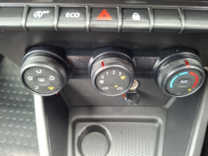 Dacia Duster 1.0 Tce 100 Bi-fuel Prestige Orange #16