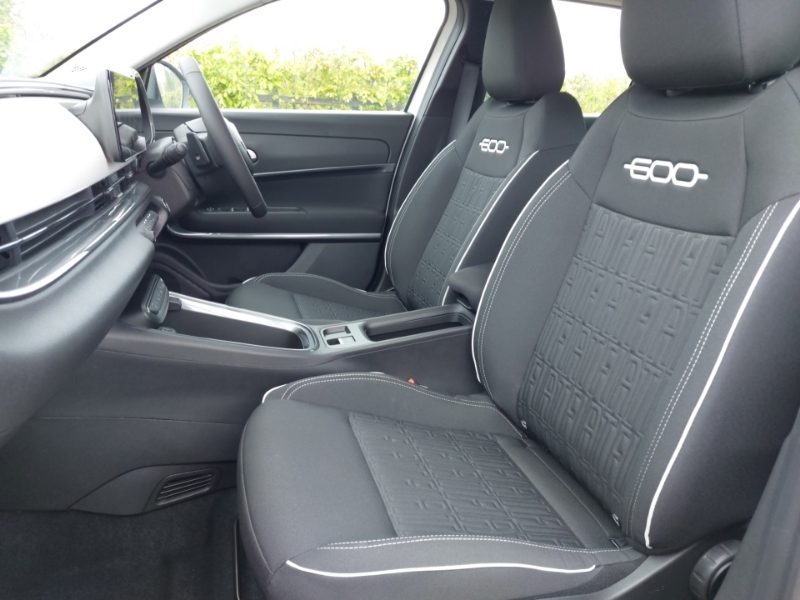 Fiat 600 1.2 Hybrid 48V Edct-6 White #5