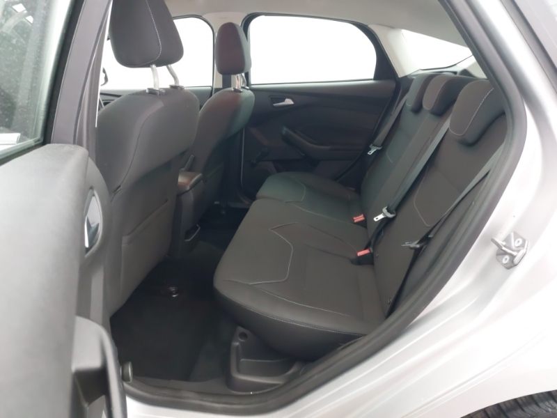 Ford Focus 1.5 Tdci 120 Zetec Silver #6