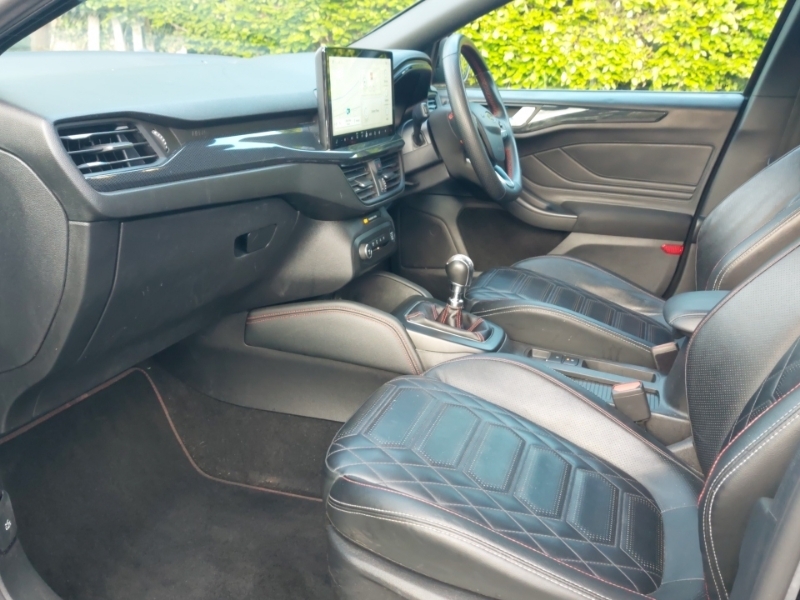 Ford Focus 1.0 Ecoboost Hybrid Mhev 155 St-line X Black #5