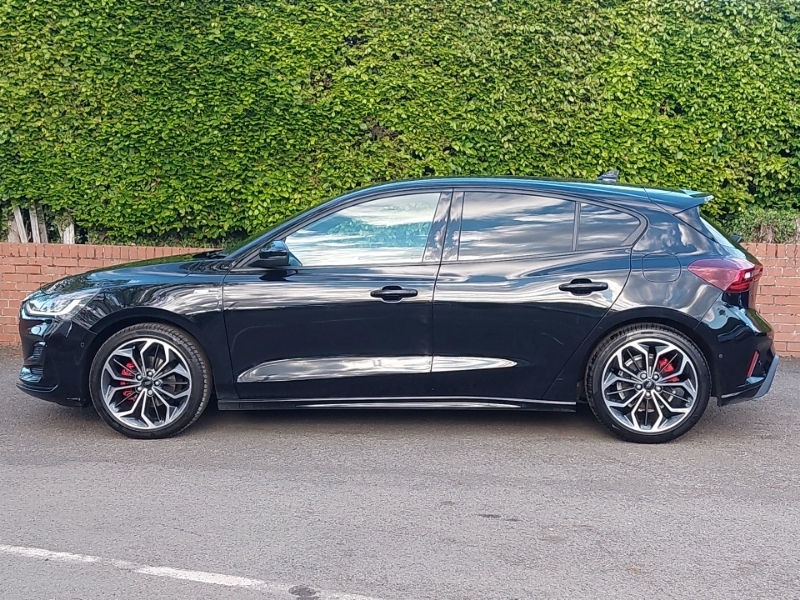 Ford Focus 1.0 Ecoboost Hybrid Mhev 155 St-line X Black #4