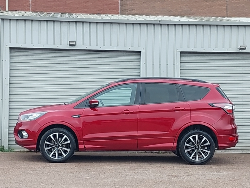 Ford Kuga 1.5 Ecoboost St-line 2Wd Red #4