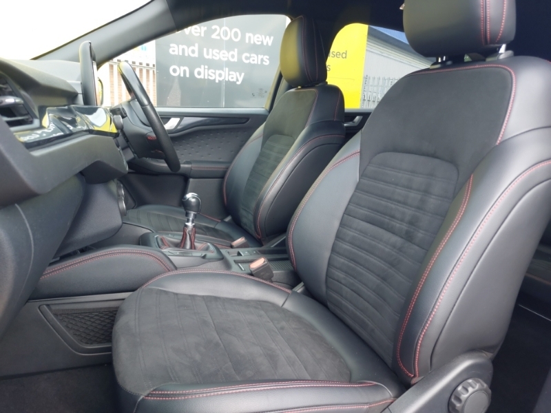 Ford Kuga 2.0 Ecoblue Mhev St-line Edition Red #5