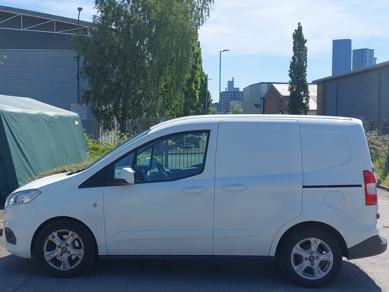 Ford Transit Courier 1.0 Ecoboost Limited Van 6 Speed White #4
