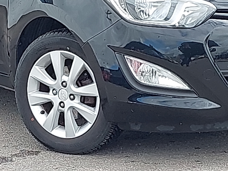 Hyundai I20 1.2 Classic Hatchback Red #20