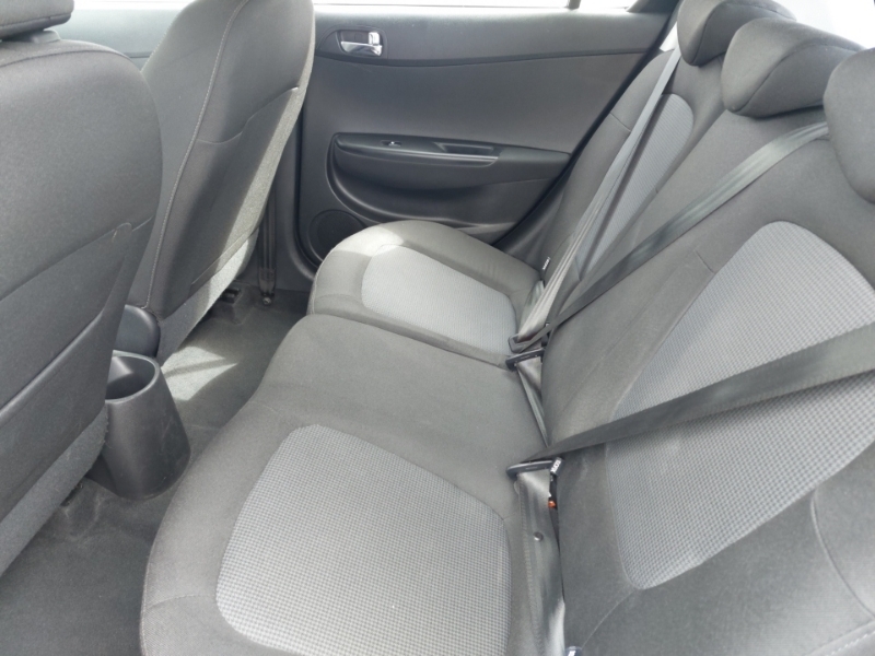 Hyundai I20 1.2 Active Black #6