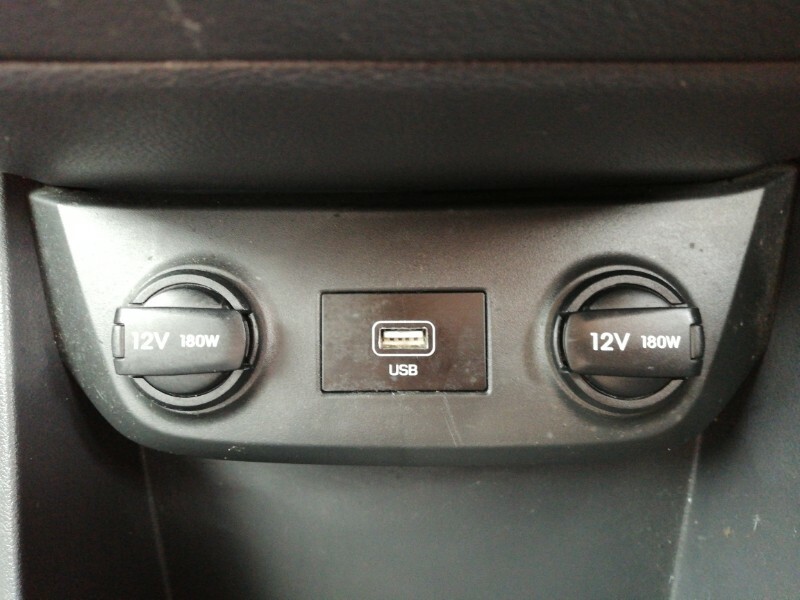 Hyundai Ioniq Premium Se Black #16