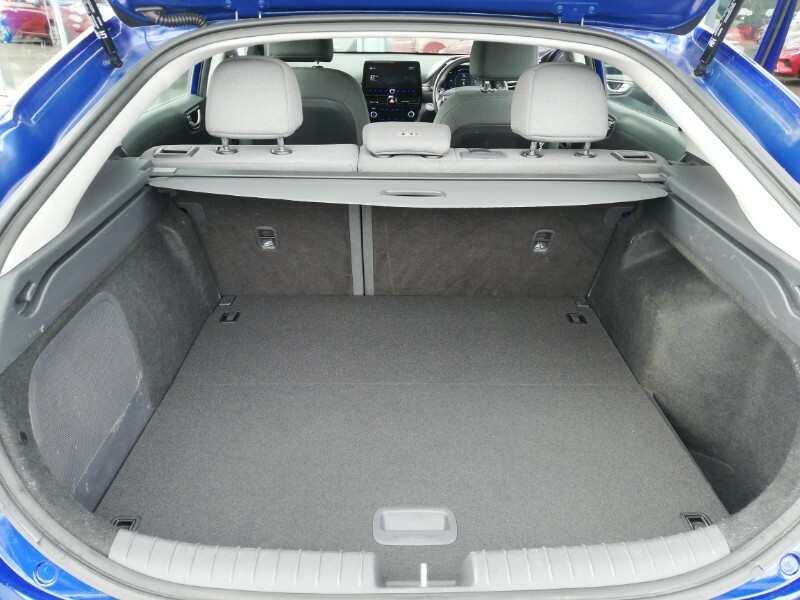 Hyundai Ioniq Premium Se Black #8